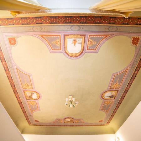 Coco Places Soggiorno Panerai, Centro Storico Флоренция Экстерьер фото
